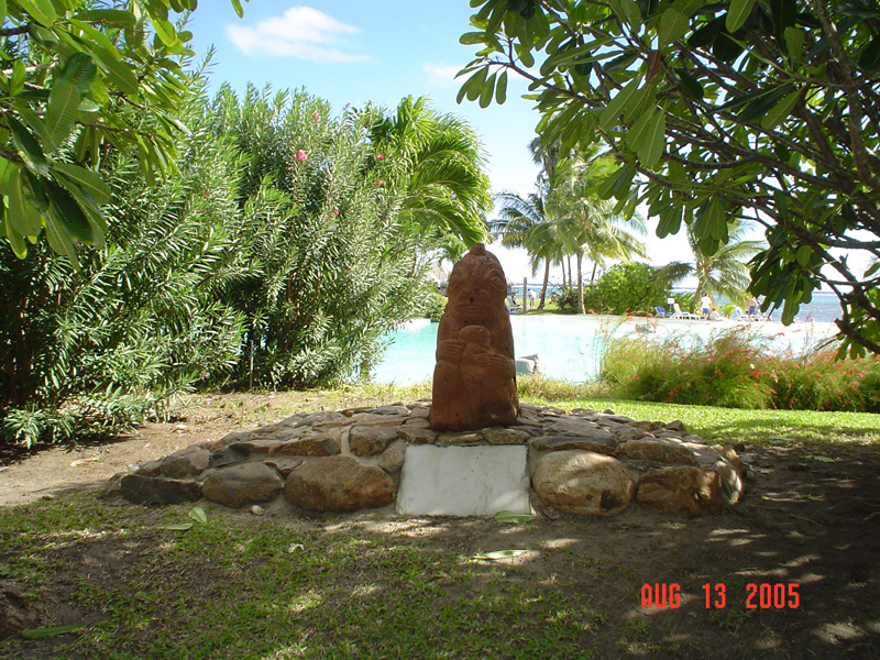 mom_dad_tahiti_2005_230